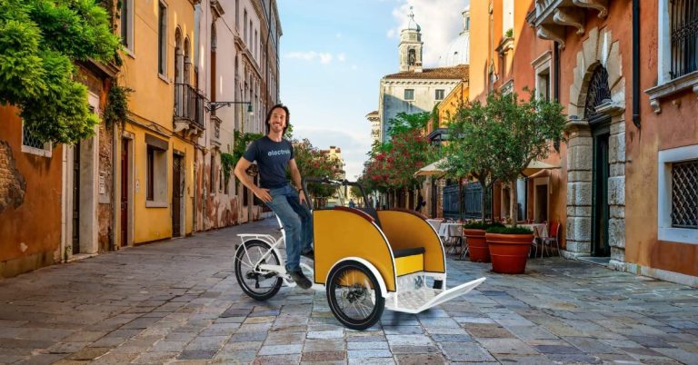 This three-seater electric pedicab fits the family for under $1,000